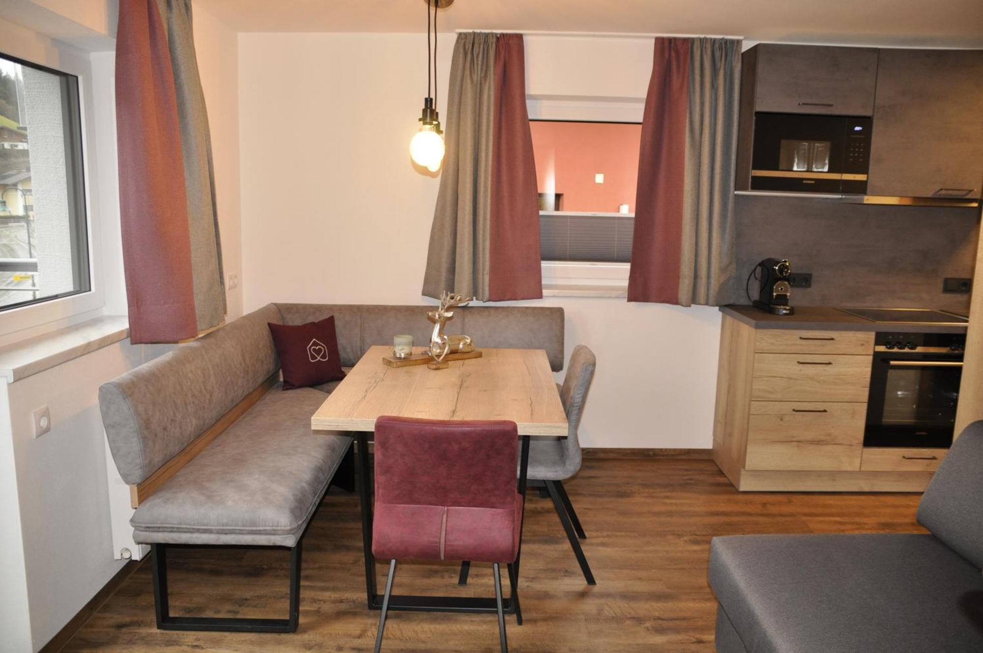 Herzis Appartements Ваграйн Стая снимка