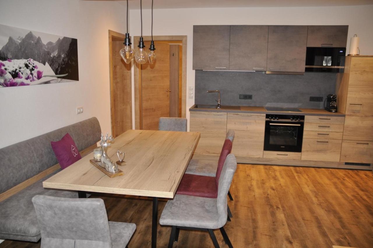Herzis Appartements Ваграйн Екстериор снимка
